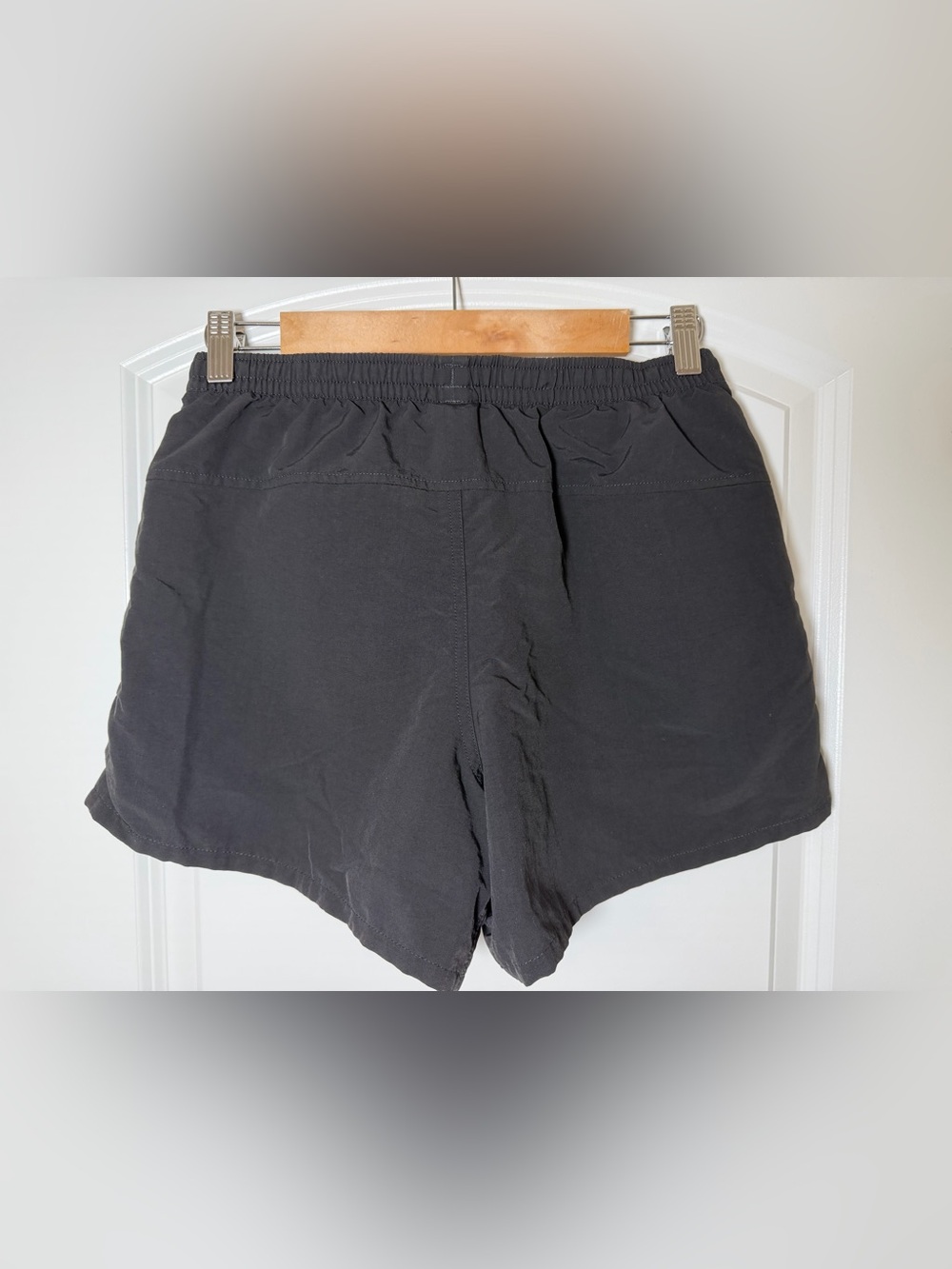 Patagonia Black Athletic Elastic-Waist Unisex Shorts - Picture 5 of 12